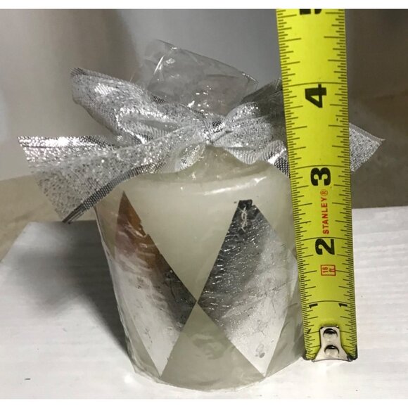 Decorative White & Silver Candle With Bow 3" Tall Hudson Bay Company - Picture 3 of 5